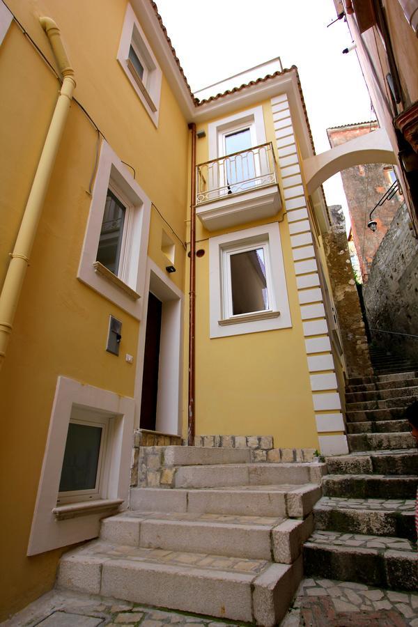 Il Viaggiatore Gaeta Medievale B&B エクステリア 写真