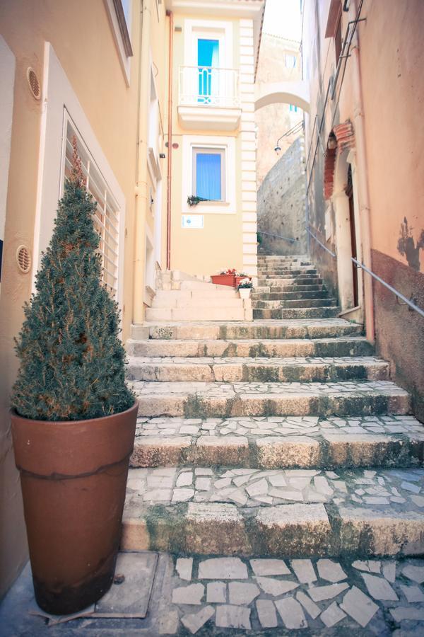Il Viaggiatore Gaeta Medievale B&B エクステリア 写真